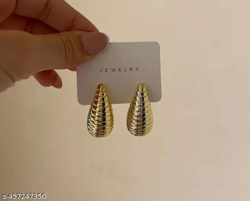 Pack of 5 Random design korean earrings